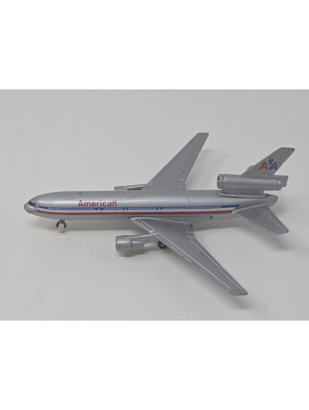 Ertl American Airlines Diecast Jet Airplane Toy Tri Jet Metal Model